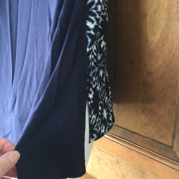 Vince Camuto Navy w/Ivory Geometric Sleeveless Pullover Top Petite Medium - Picture 11 of 12